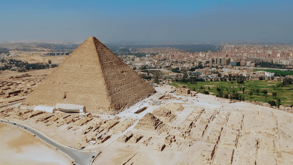timos viajeros en Egipto-min